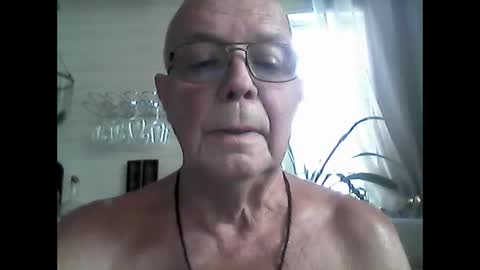 Snapshot of nudistjavist chatting on March 6, 11:58 am Haky online show from March 6, 11:58 am
