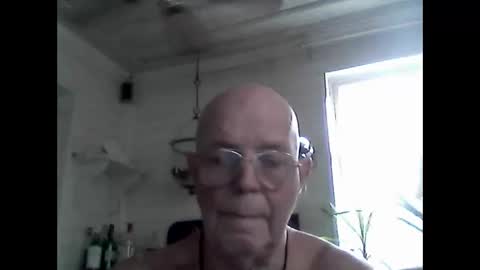 Snapshot of nudistjavist chatting on October 6, 11:40 am Haky online show from October 6, 11:40 am
