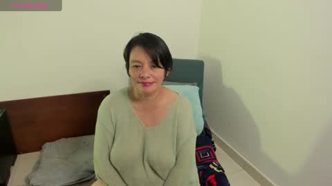 nuit_rose online show from December 7, 11:07 am