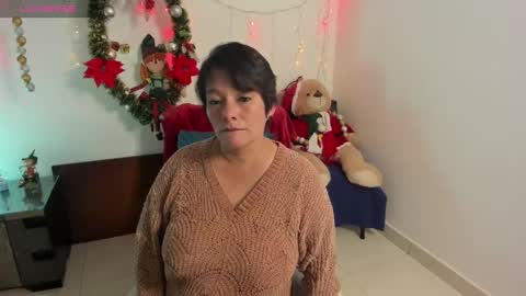 nuit_rose online show from December 21, 2:09 am