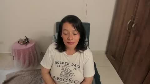 nuit_rose online show from July 25, 12:58 pm