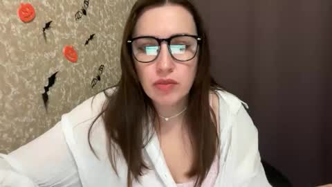 Snapshot of nuitblanche_vibes chatting on October 24, 6:32 am nuitblanche_vibes online show from October 24, 6:32 am