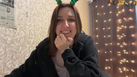 Snapshot of nuitblanche_vibes chatting on December 16, 7:24 am nuitblanche_vibes online show from December 16, 7:24 am