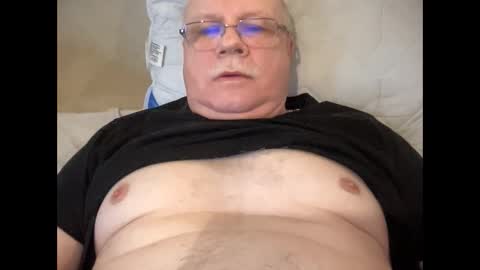 nukiss online show from January 4, 8:49 am