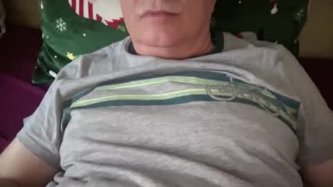 nukiss online show from March 6, 2:02 pm