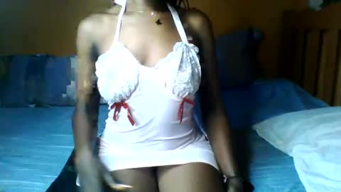 Snapshot of nukshypipi chatting on June 14, 2:24 am nukshypipi online show from June 14, 2:24 am