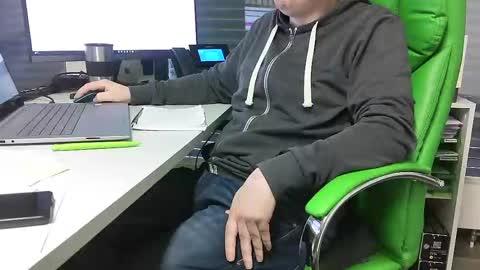 Snapshot of numlove chatting on January 20, 1:42 pm Slave for Mistress and Master online show from January 20, 1:42 pm