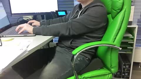 Snapshot of numlove chatting on March 3, 10:49 am Slave for Mistress and Master online show from March 3, 10:49 am