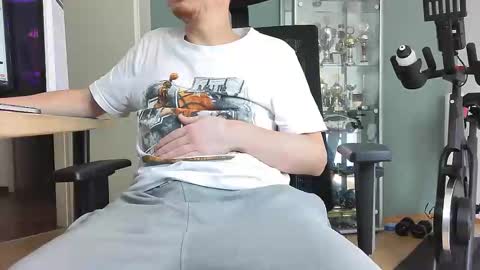 Snapshot of numlove chatting on September 20, 9:43 am Slave for Mistress and Master online show from September 20, 9:43 am