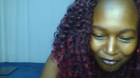 nutgal online show from December 22, 4:48 pm