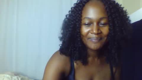 Snapshot of nutgal_ chatting on February 12, 11:33 pm nutgal online show from February 12, 11:33 pm