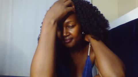 Snapshot of nutgal_ chatting on March 11, 12:16 am nutgal online show from March 11, 12:16 am