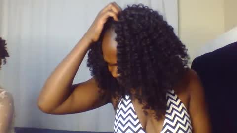 Snapshot of nutgal_ chatting on March 15, 11:55 pm nutgal online show from March 15, 11:55 pm