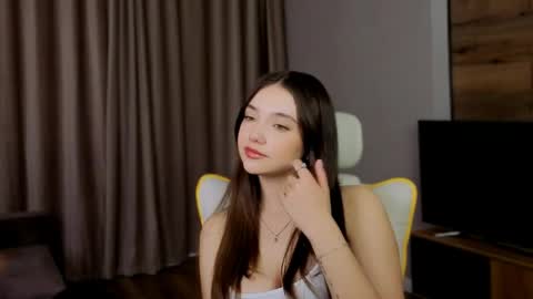 Rachel online show from May 22, 7:30 pm