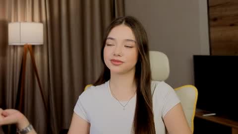 Rachel online show from May 28, 7:44 pm