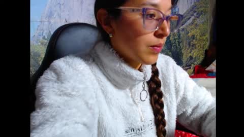 nuwariver online show from September 28, 6:46 pm