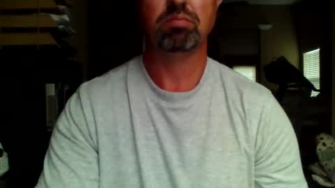 nvrenuff1979 online show from September 26, 11:36 am