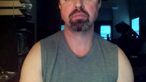 nvrenuff1979 online show from February 2, 12:37 pm