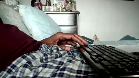 KN online show from November 13, 5:12 pm