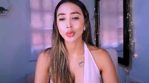 Nycole online show from October 26, 5:41 pm