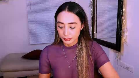 Nycole online show from November 2, 12:35 am