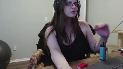 Nyctophilic online show from October 27, 3:43 am