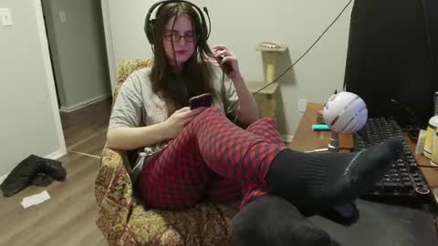 Nyctophilic online show from November 24, 4:45 am