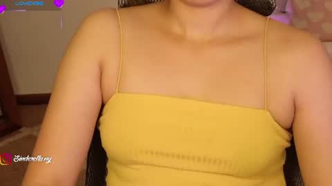Nylaah online show from June 24, 1:26 am