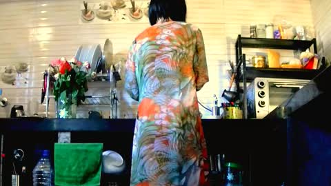 Snapshot of nylonseductress chatting on November 17, 2:39 am Scarlett online show from November 17, 2:39 am