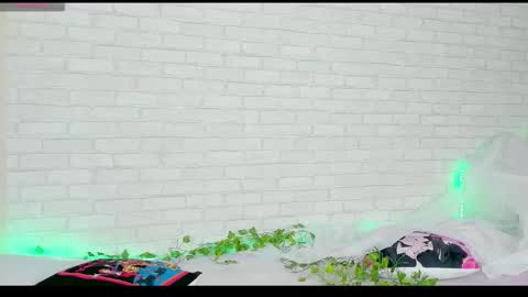 Snapshot of nymphalean chatting on October 22, 12:16 pm Kat online show from October 22, 12:16 pm