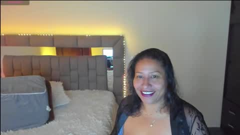 nyomi browm online show from September 24, 8:28 am