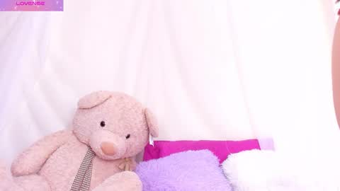 Nyra online show from January 13, 7:24 am