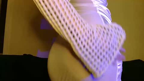 nyra_thira online show from January 10, 10:36 pm