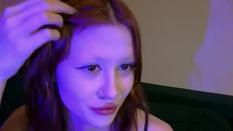 Snapshot of nyra_thira chatting on March 3, 3:07 pm nyra_thira online show from March 3, 3:07 pm