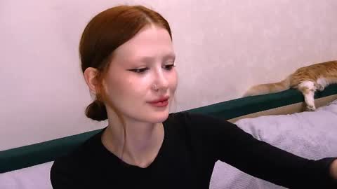 Snapshot of nyra_thira chatting on August 2, 11:36 pm nyra_thira online show from August 2, 11:36 pm