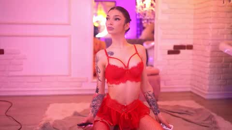 Nyssa online show from January 17, 6:44 pm