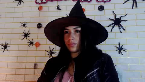 Snapshot of nyx1126 chatting on October 27, 1:37 pm nyx1126 online show from October 27, 1:37 pm