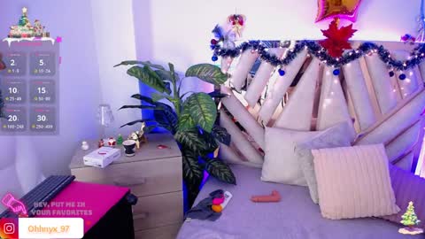 Snapshot of nyx_andria chatting on December 27, 10:12 am Alex . online show from December 27, 10:12 am