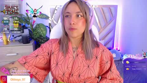 Snapshot of nyx_andria chatting on January 14, 1:26 am Alex . online show from January 14, 1:26 am