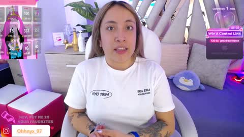 Snapshot of nyx_andria chatting on January 20, 8:29 pm Alex . online show from January 20, 8:29 pm