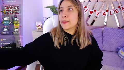Snapshot of nyx_andria chatting on March 1, 9:37 pm Alex . online show from March 1, 9:37 pm