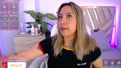 Snapshot of nyx_andria chatting on March 12, 8:41 pm Alex . online show from March 12, 8:41 pm