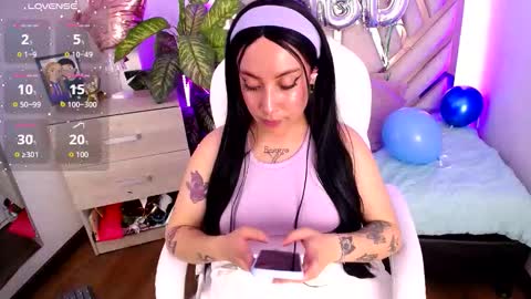 Alex   .    online show from October 12, 6:18 pm