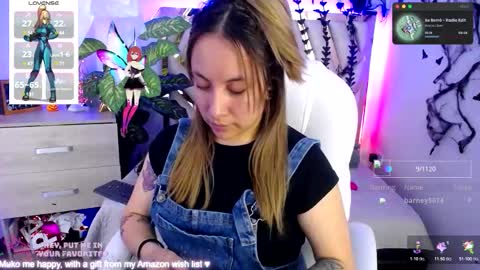 Alex   .    online show from November 14, 8:51 pm