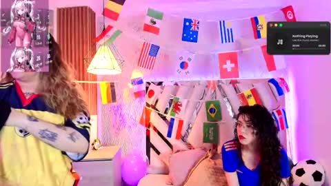 Alex   .    online show from July 4, 1:56 am