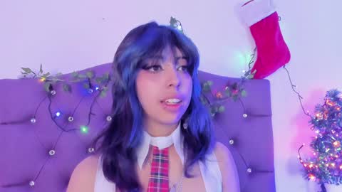 Snapshot of nyx_nayla chatting on December 17, 7:26 pm online show from December 17, 7:26 pm