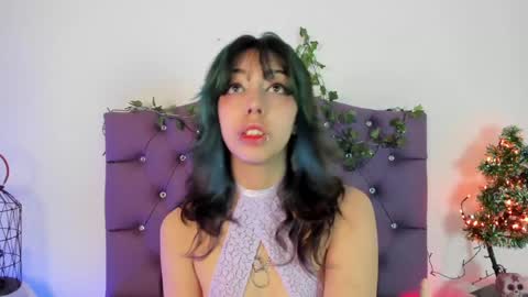 Snapshot of nyx_nayla chatting on December 24, 4:08 pm online show from December 24, 4:08 pm