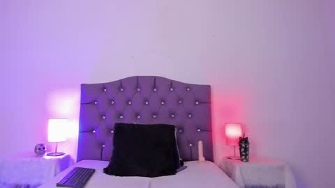 Snapshot of nyx_nayla chatting on January 10, 5:56 pm online show from January 10, 5:56 pm