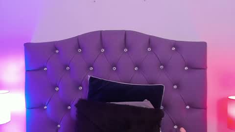 Snapshot of nyx_nayla chatting on January 17, 3:43 pm online show from January 17, 3:43 pm