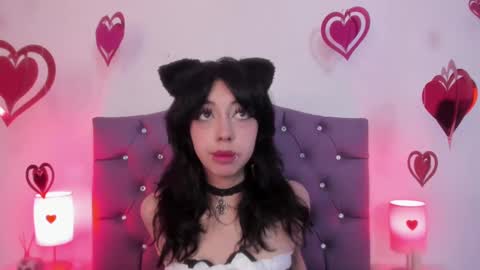 Snapshot of nyx_nayla chatting on February 13, 4:22 am online show from February 13, 4:22 am